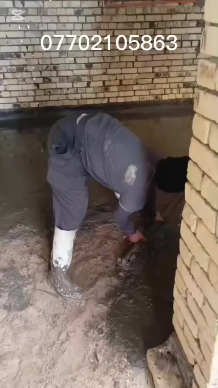 ***********السلام عليكم شباب احنه جماعت الصب اختصاص عملنه تصليط السطوح شرط الماي بل مرزاب وختصاص عملنه ايضاً تنضيف الارضيات من الإنقاذ مع الحدل ورش المبيد والصب داخل البصرة
