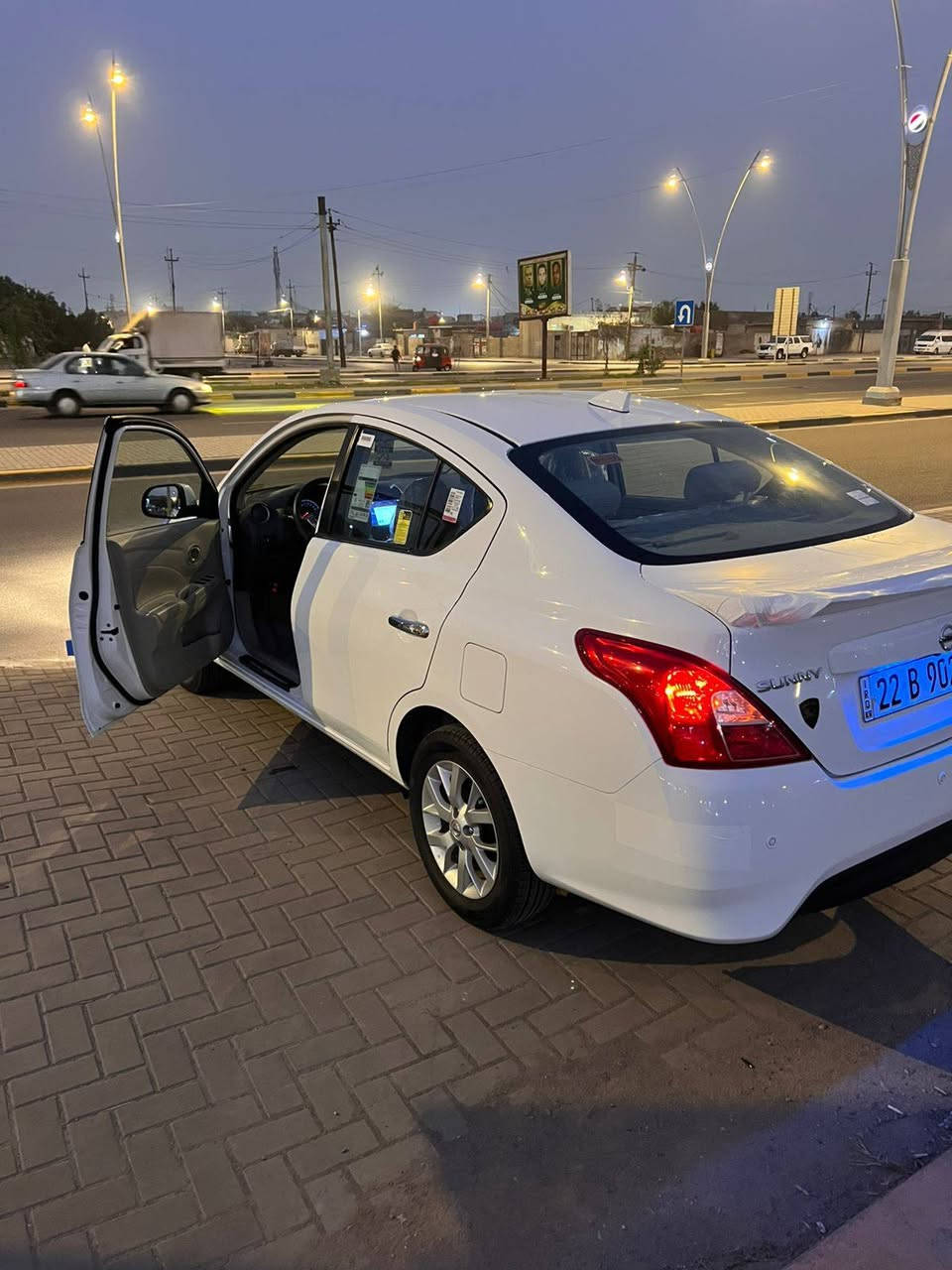 سلام وعليكم نيسان سني موديل 24 ماشيه 23 فول ويلكب سياره جديده اسعر 129 وبيهه مجال ***********
