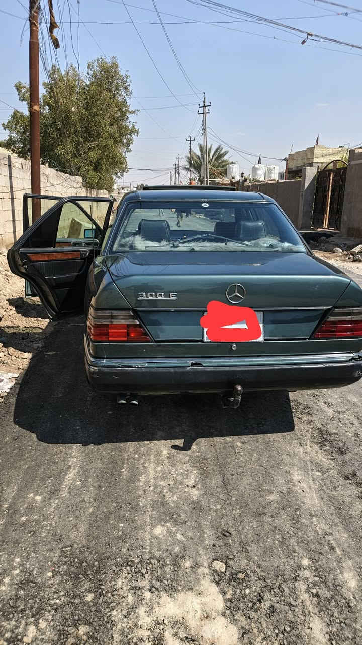 السلام عليكم متوفر مارسدس ٩١ مضروبة بجم أمامي.. مكينة وكير فول. مكلف بالنشر.
رقم صاحب السيارة‏‪***********ب
