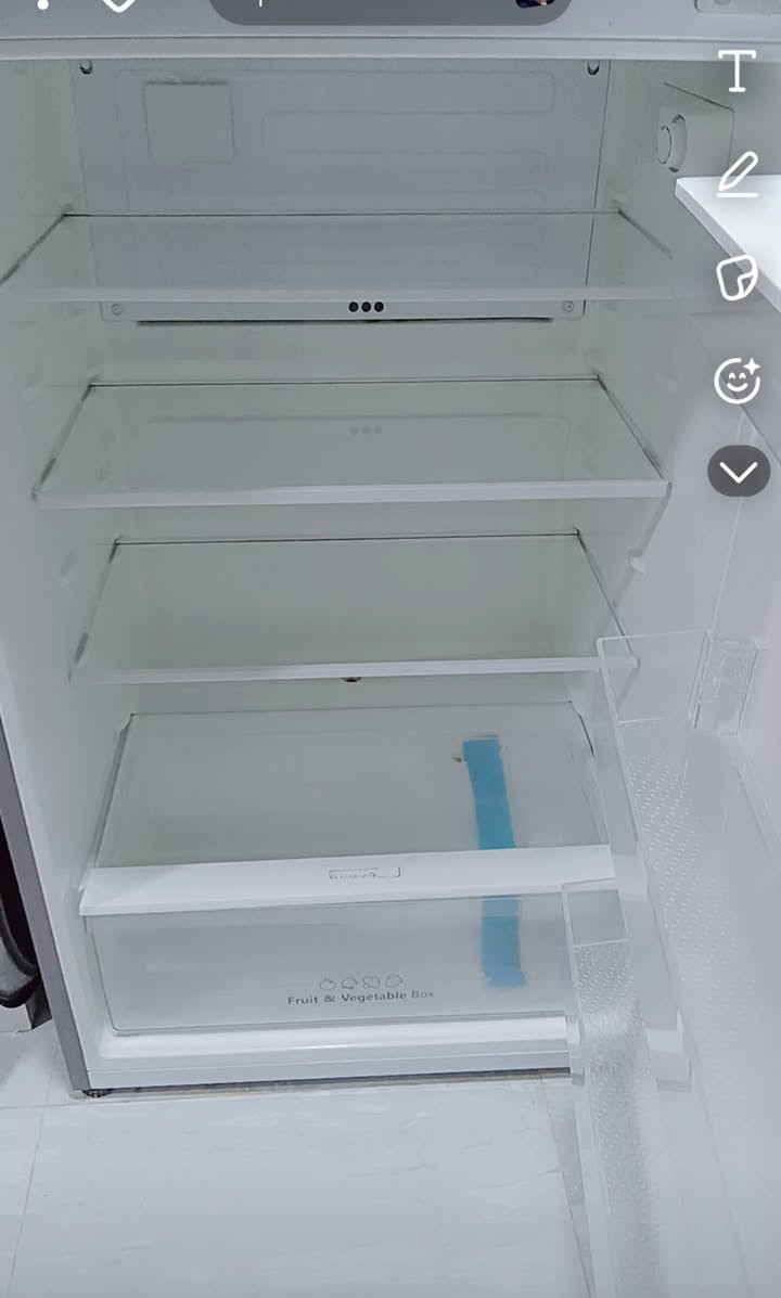 ثلاجه ام لبراد نضيفه كلش فقط بيه ليك يحتاجله تصليح لسعر 200


**إذا كنت صاحب هذا الإعلان وتريد حذفه لأي سبب، رجاءا أرسل رسالة إلى الدعم الفني**