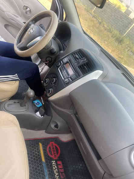 السلام عليكم
نيسان سني هندي 
موديل 2022
ماشيه 81
تبديل جاملغ جهة السائق بدون دواخل 
جاهزه تحويل مباشر 
مكاني بغداد ***********
السعر 115وبيها مجال
