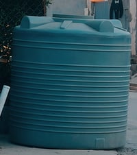 ام تەنکییە بۆ فرۆشتن 1000 لیترە زەمانە کێ ویستی لەخزمەتی دام ......زەم...