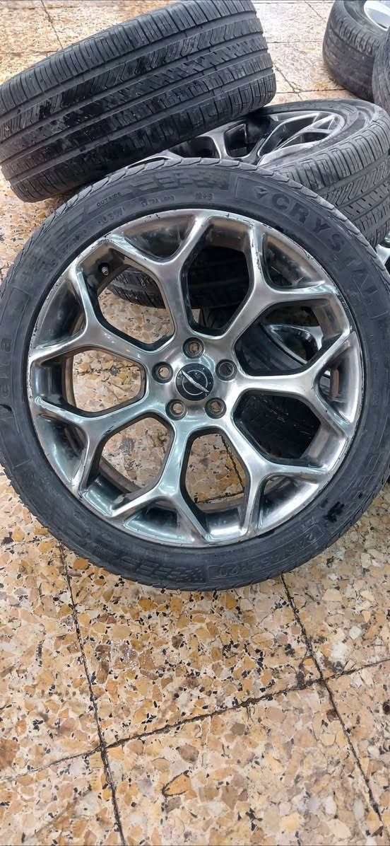 السلام عليكم شباب ويلكب حجم ٢٠ عنكبوت اصلي بي تخم تاير اخوجديد زوج ٢٧٥ ٤٠ ٢٠ زوج ٢٤٥ ٤٠ ٢٠ الويل لاضربه ولافطر ولالحيم للبيع اومراوس حسب القناعه فرق اوبدون فرق حسب ويلك واني خادم للجميع اخوتي العنوان بغداد البلديات *********** جارجر اوبامه دورنكو جيب
