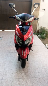 رمادي خمسه كيلو • موديل 2025 • 6 باتري