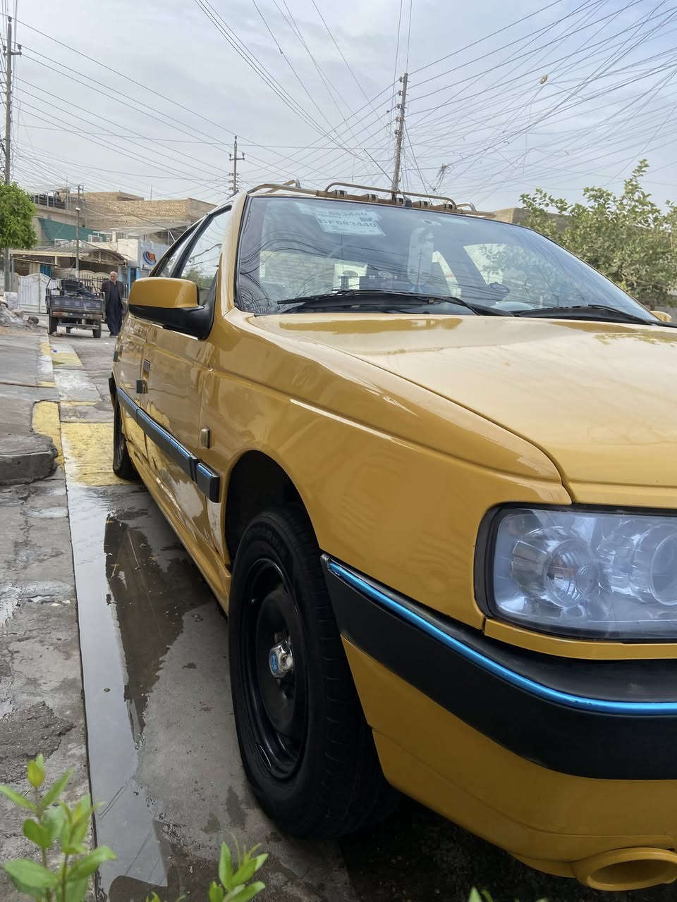 بيجو لميس 2016 السياره الحمدلله لا تنقيص ولا تبخير
السياره جاهزه من كلشي 
السياره خير من الله تبريد كير مكينه بريك صدر دبلات كهربائيات كلها شغاله مكان السياره حي الاعلام شارع البداله ***********
٤٥ وبيها مجال بسيط
