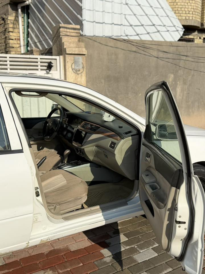 سلام عليكم  لانسر ٢٠١٠ بسمي  شاشه تخم تاير بيه ضربات بسيطه ومعمره مكينه وكير خير من الله رقمه كربلاء انكليزي ومكانه كربلاء. سعر ٨٣ وبيه مجال ***********
