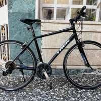 للبيع: دراجة TREK حجم الفريم: M 28  السستم: Shimano ALTUS  المكونات: ق...