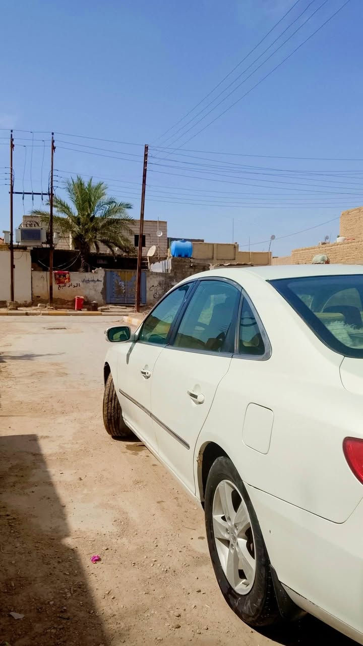 البيع هونداي ازيره موديل 2006خليجي تحكمات ستيرن يمين يسار برده خلفيه تخم تأير جديد محرك 6سندر 3300 سياره خير من الله بيه صبغ أقل من التريشه و شبر بل  الباب خلف سائق  السعر 85 وبيه. مجال  لاواساب مفتوح ***********مستعجل علا بيع المكان ذي قار قضاء سيد خيل
