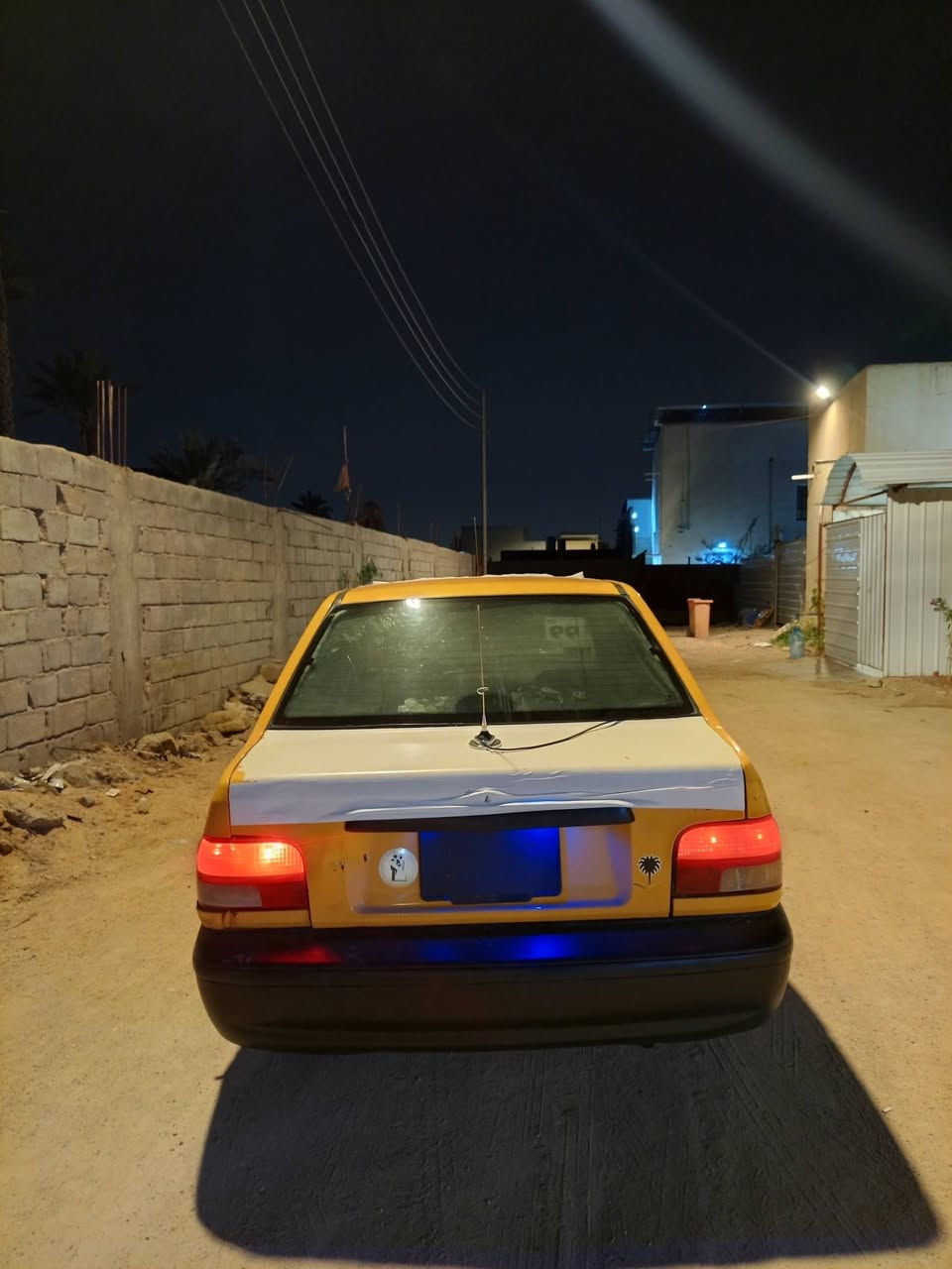 السلام وعليكم سايبه موديل 2015 نضيفه كير ومكينه خير من الله تبريد ثلج حداديه تخم تاير جديد كهربائيات كامله السعر 27 وبيه مجال بسيط رقمي *********** واتساب فقط مكاني البصرة أبو الخصيب
