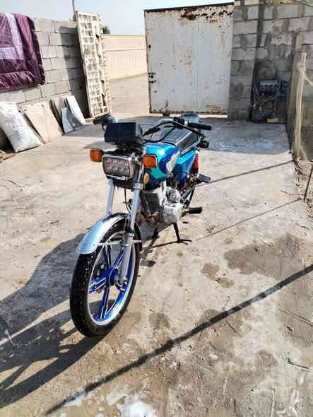 س ع متاح دراجه سافان المكينه والشاصي سافان والغراض كله ايراني موديل 2021 السعر 450 المكان ميسان *********** اوراق ستنساخ
