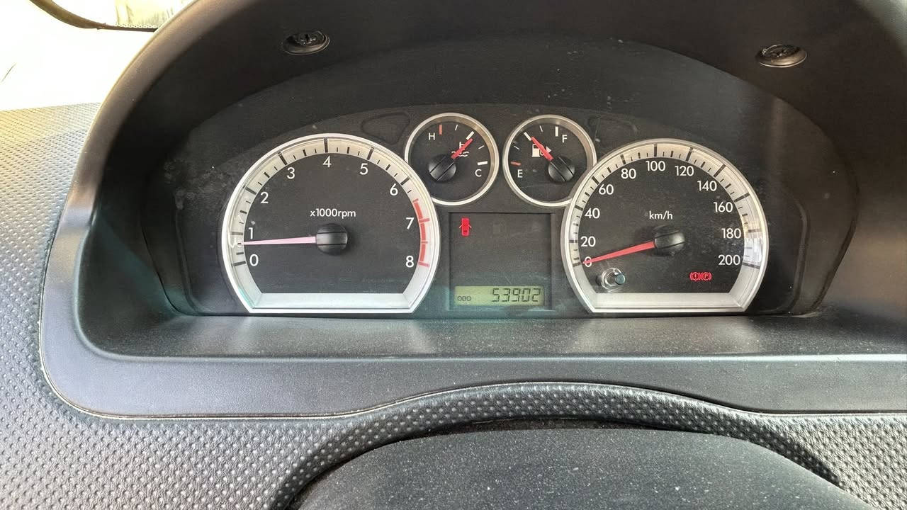 افيو شركة العامة 2011
السيارة جديدة ماشية 53900 السيارة على وضع الشركة بسمي 
صبغ دعاميات ثنين ودوس ثنين مكاني بغداد 
والسعر 80 
***********
