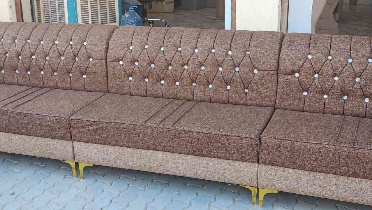 #معرض_علاوي_الدغيش_للاثاث_المنزلي 🫡❤️
ديوان عراقي شغل حطاطه خشب بلوك اسود بلكامل
قياس 7 امتار 5 قطّع 11 مقعد شغلنا الخاص بضمان حقيقي يمتد لسنوات الاسفنج اكسترا والخشب بلوك عراقي جدا ثقيل اضافة إلى نوعية الاقماش الممتازة والأصليه
#مستعدون_لمراوس_الاثاث_المستعمل_بجديد ❤️
#الي_عندو_اي_غرض_للبيع_يراسلنا_على_الواتساب
#للاستفسار_***********(علاوي الدغيش)
او ( *********** / علاوي الدغيش )

#العنوان (صلاح الدين / بيجي / داخل السوق / مقابل اسواق الشاطي )

واهلا وسهلا بجميع زبائننا الكرام وحياكم الله
