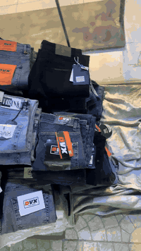 اخرر 50 قطعه بنطرون قطع مكسر مو سيريات سعر القطعه ب6 واتساب 0775108011...