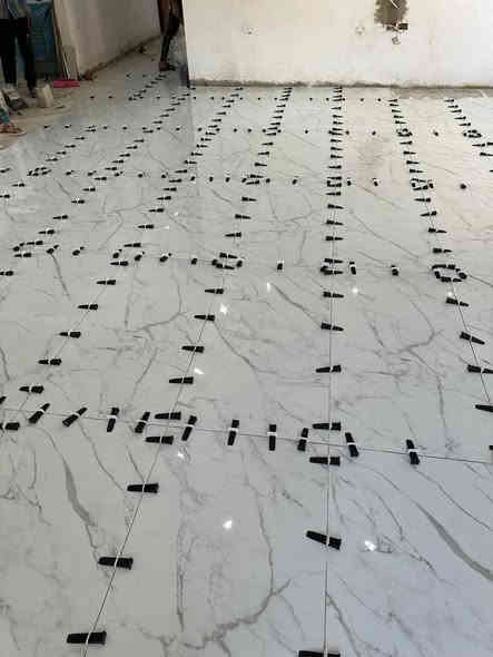 خلفة سيراميك درجة اولئ
عنوان عمارة ميسان
***********
عمل تصفير سكريد الجدران والارضيات تسليم مهندس
تواصل وات ساب
***********
