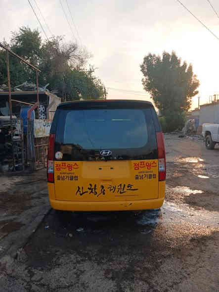 سلام عليكم سياره ستاريا موديل 2023 غاز بلاد 6سلندر فول مواصفات بدون حادث مكان بغداد مدينة الصدر سعر 220 وبيه. مجال للاتصال***********. بدون رقم 11ركب
