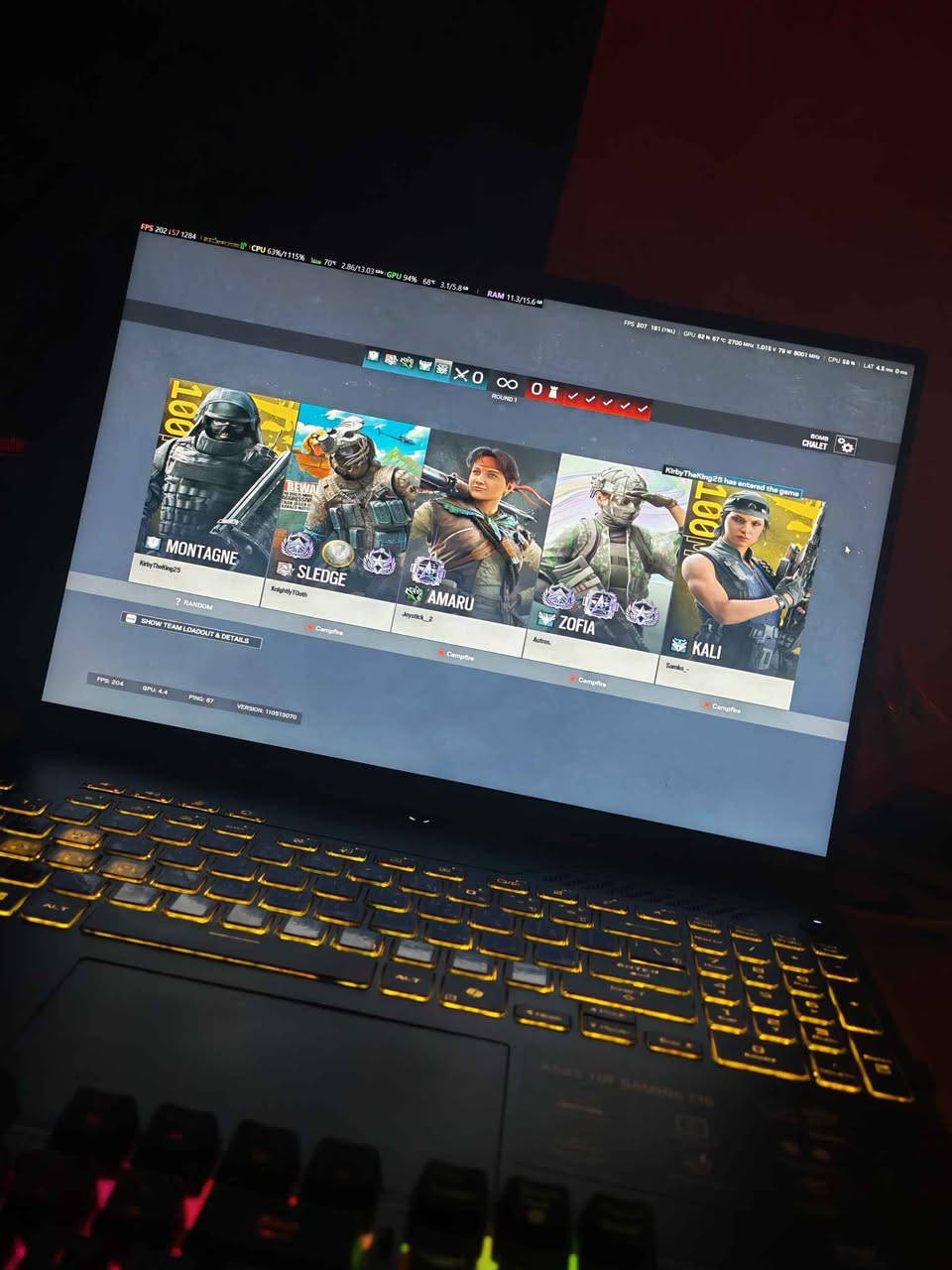 🔥 للبيع: ASUS TUF Gaming F16 🔥
لابتوب قيمنق بحالة ممتازة، استخدام خفيف جداً، ومثالي لمحبي الألعاب والمستخدمين المحترفين
✅ نسبة النظافة:
• الهيكل الخارجي: 99%
• البطارية: 93%
⚙️ المواصفات:
• المعالج: Intel Core 5 210H
• كارت الشاشة: RTX 4050 — 6GB
• الرام: 16GB  ddr5 5200mhz 8x8
• التخزين: SSD 512GB
• الشاشة: 16 إنش — 165Hz
أداء قوي يشغّل أحدث الألعاب وبرامج العمل الثقيلة بسلاسة، مع نظام تبريد فعّال يحافظ على حرارة ممتازة حتى تحت الضغط.
💻 جاهز للاستخدام فوراً:
• ويندوز أصلي 11 مفعّل
• كافة التعاريف والبرامج منصّبة ✓
• لا يحتاج أي إعدادات إضافية — افتحه واستخدمه مباشرة
🎁 الملحقات المرفقة:
• شاحن أصلي
• حقيبة ASUS أصلية
• Mouse Pad
لا يوجد كارتون 📦 
• ماوس وكيبورد redThunder وايرلس ضوئي
⚠️ ملاحظة بالأمانة: يوجد أثر ضوئي صغير جداً (أقل من 4 سم) يظهر فقط باللون الأسود في الشاشة، ولا يؤثر إطلاقاً على الاستخدام أو تجربة اللعب — موضح بالصورة لمن يريد التأكد بنفسه.
🛡️ ضمانات الجهاز:
 لا فتح ❌ | لا تصليح ❌
جهاز نظيف، موثوق، وبسعر مناسب لمواصفاته —
السعر مليون و 200 ومجال بسيط.
بغداد - الدورة ابو دشير
واتساب ***********
اتصال *********** بغداد, العراق
