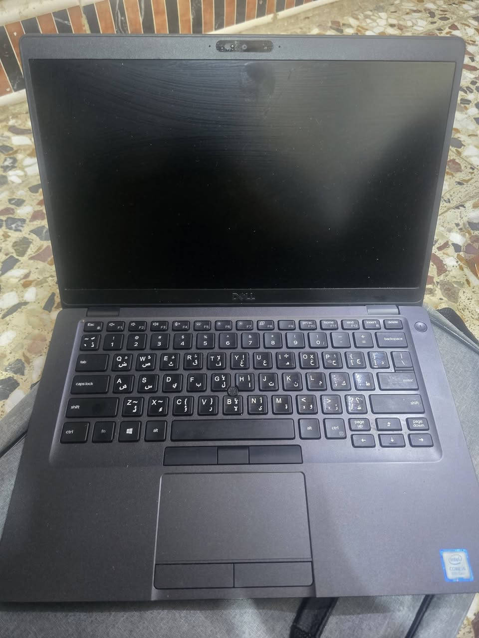 لابتوبdall latitude 5400
المعالجlntel core i5
الذاكره 256جيجا/رام 8جيجا نوعSSD
شاشه بحجم 14بوصه
السعر 275 وبيه مجال
نضافه 100/100
الحيانيه 
***********
النظام 11pro
الجيل الثامن
