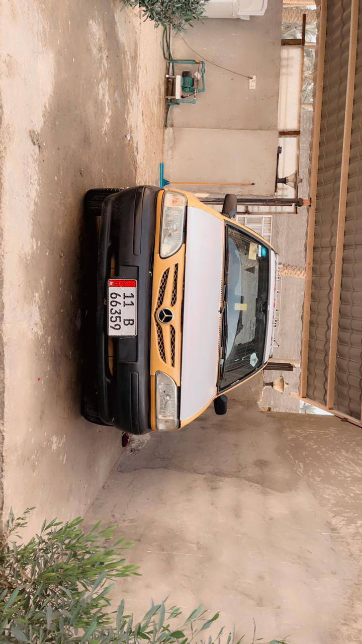 سيارة سايبة موديل  ٢٠١٢رقم إنكليزي تبريد +تدفئة +محرك خير من الله سعر30وبيها مجال.. ***********
