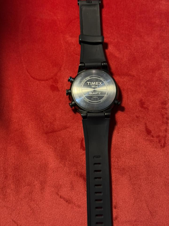 بسم الله الرحمن الرحيم
ساعة أصلية Timex Intelligent Quartz✨
🔹 الموديل: بوصلة + مقياس حرارة + مد وجزر
🔹 النوع: كوارتز – بطارية
🔹 الحالة: نظافة ممتازة
🔹 مناسبة للرحلات والأنشطة الخارجية
🔹 مقاومة للماء

📌 ملاحظة: لسنا تابعين لأي شركة أو علامة تجارية، نحن اسم مستقل فقط.

📞 للتواصل:
*********** / ***********

🚚 يوجد توصيل مجاني لجميع محافظات العراق الحبيب
💰 السعر:220,000 دينار شامل التوصيل
