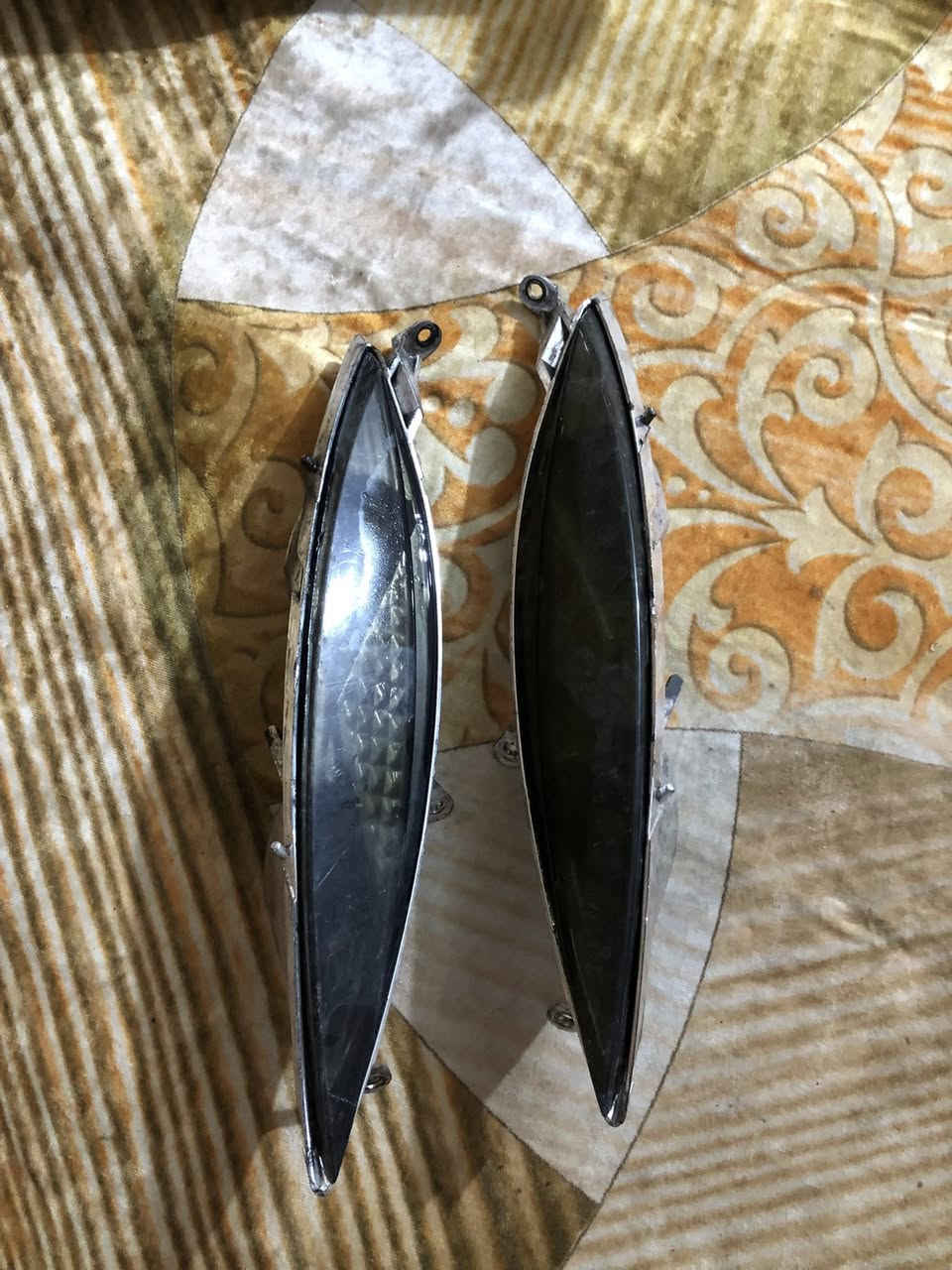 سلام عليكم غراض ماكس للبيع كفرات + كزوز كاتم مشيش وكامل فقط ملحوم موضح بصوره +ستان نص وستان صفح + اشاير مال عدله+ كعاديات اسعار خاص مكاني بصره قرنه ***********
