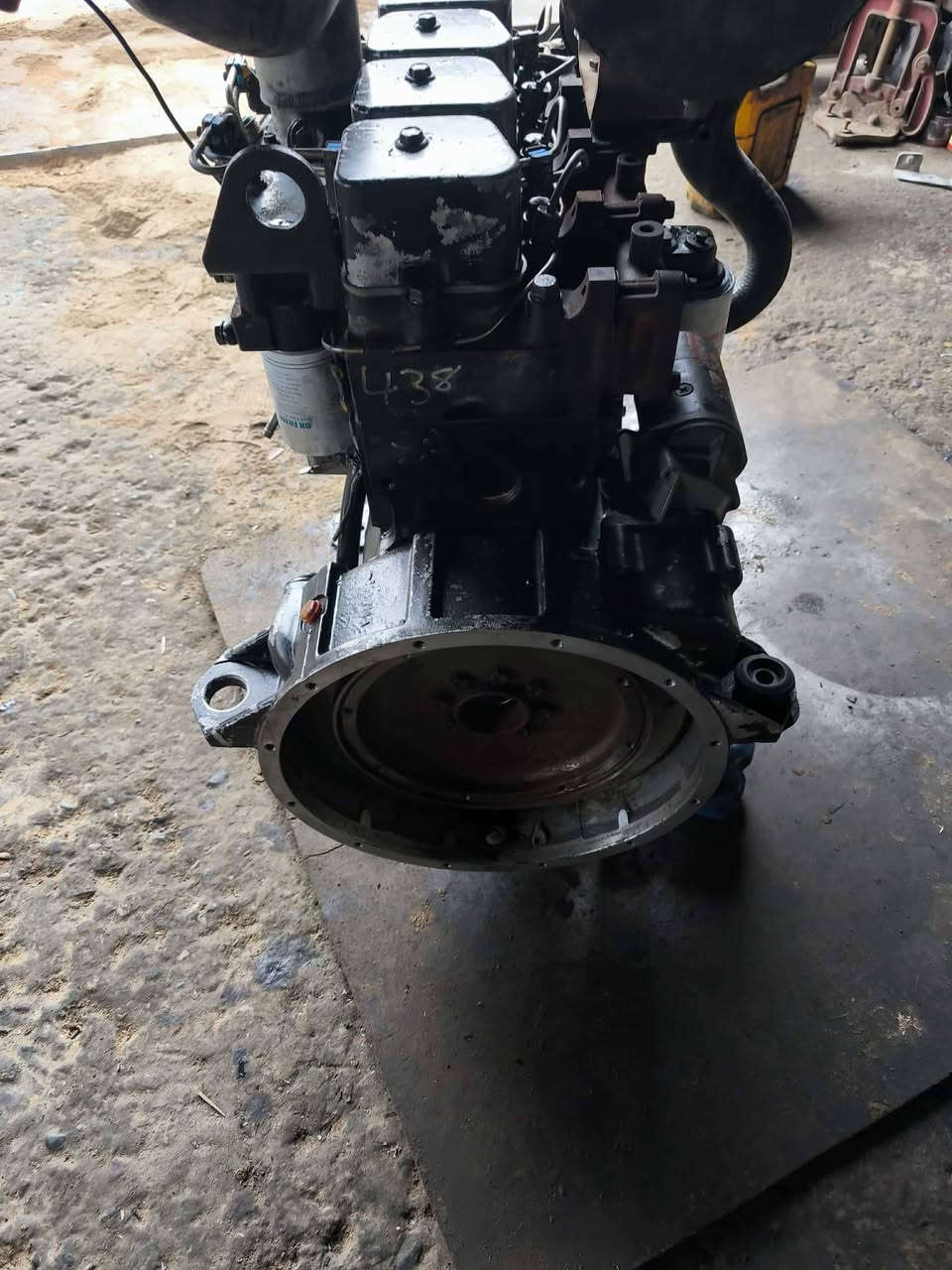 كمينز ٤ سلندر. امريكي
اربيل *********** واتس اب
