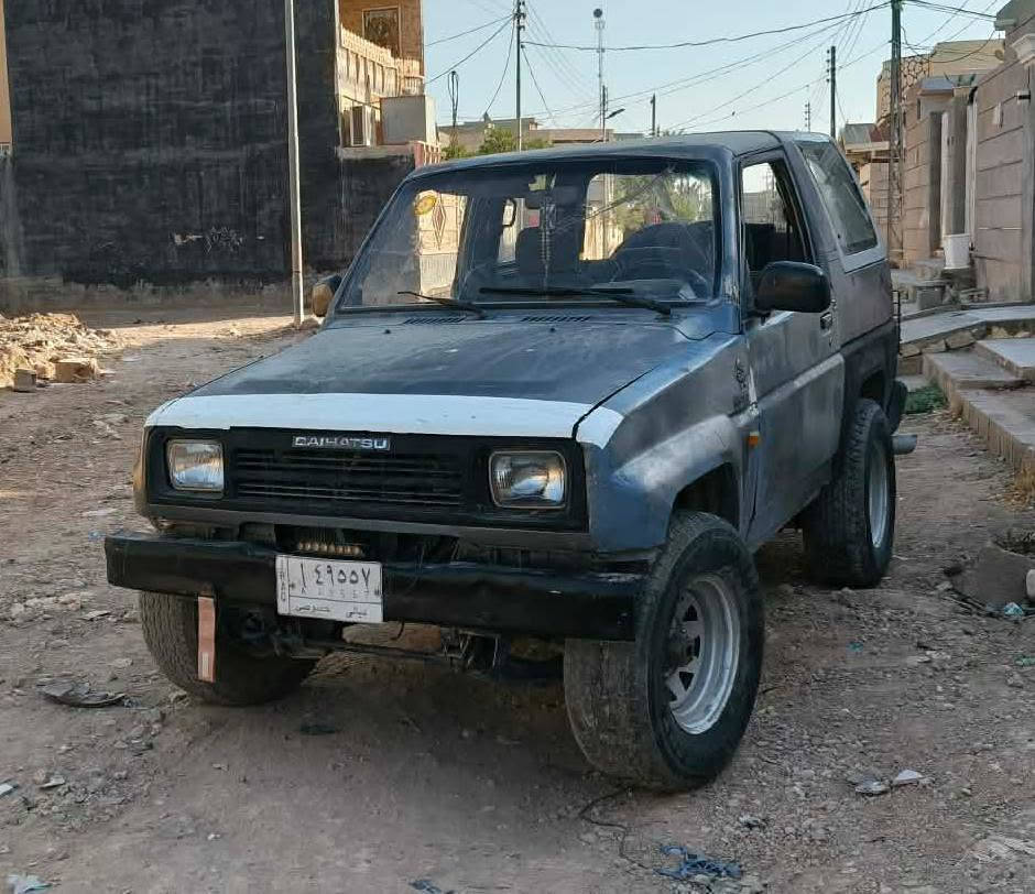 سياره داهيستو للبيع
موديل 1992 
كير عادي 
المكان ديالى الخالص 
السعر 16ورقه 
والتواصل هاذا الرقم ***********
