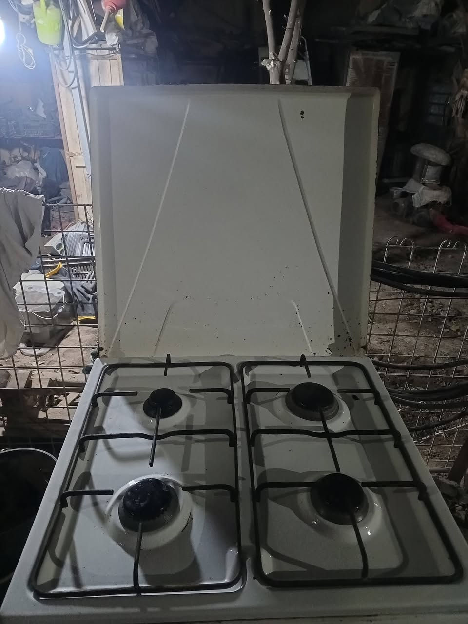 السلام عليكم 

طباخ للبيع 

رقم ***********
