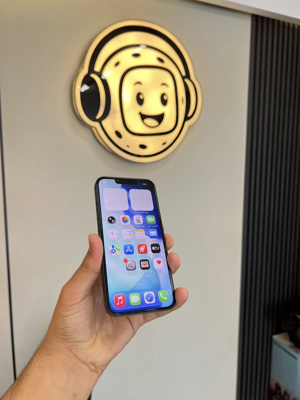 iPhone 13 العادي 🖤
بسعر 435 الف فقط 🥰

الذاكرة 128GB

البطارية 95‎%‎

جهاز كله نورمال ❤️‍🔥

بصمة الوجه شغاله 

تك سيم 

جهاز كلش كلو ونظيف ❤️‍🔥

المكان موصل 
حي الميثاق 

للاستفسار 
***********
