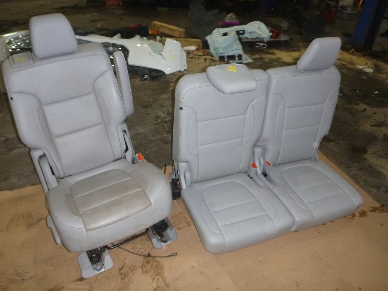 القزاز لتجارة قطع غيار السيارات الأمريكية الحديثة 
يتوفر مقاعد السيارات كاديلاك Xt4 جلد
سلفرادو مخمل
جمسي اكاديا جلد
رام ريبل كشنات امامي جلد
العنوان بغداد الباب الشرقي كم الارمن نزلة سريع محمد القاسم 
***********
***********
