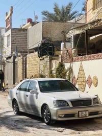 تويوتا كراون • ٢٠٠٠ • مكفولة