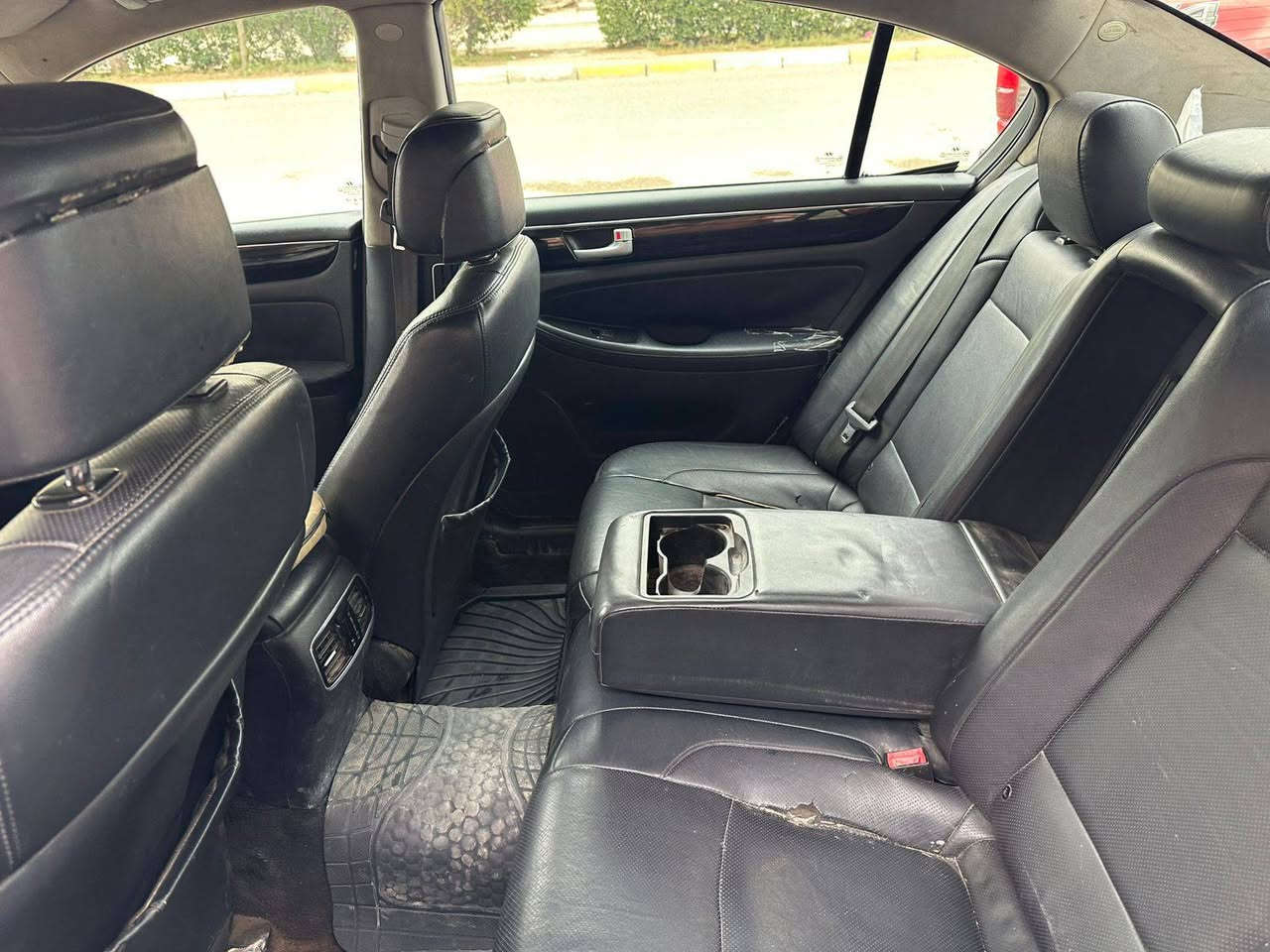 جنسز موديل٢٠١٣ بيهة ٥قطع صبغ رقم انكليزي ديالى باسمي شرط التحويل السعر98وبيهة مجال قليل 
***********
