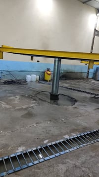 جك غسل للبيع 6طن معه ساحبت دهن استعمال قليل  للاستفسار الاتصال 0783285...