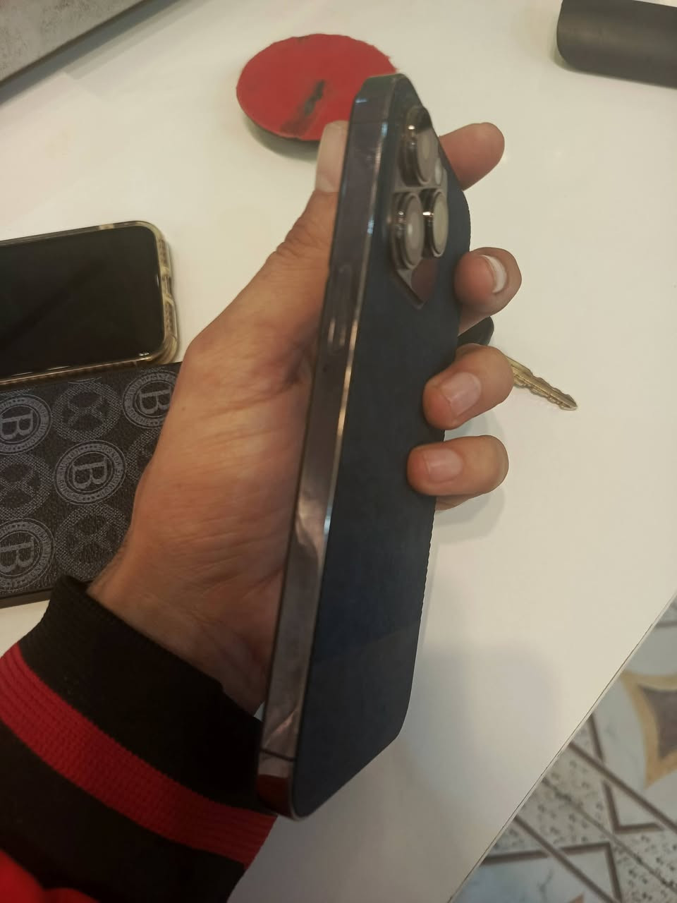 14 بروماكس مبدل شاشه وكاله وضهر مفطور ذاكره 256 بطاريه 81 بسعر مناسب ب550الف للاتصال ***********
