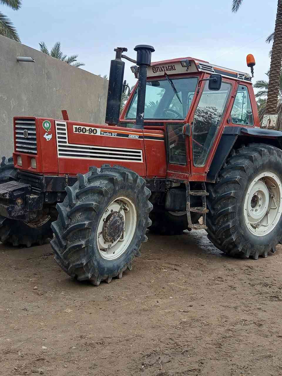 فيات 160 فول عادي تبريد تخم تاير  مع ليزر 3 ونص متر


**إذا كنت صاحب هذا الإعلان وتريد حذفه لأي سبب، رجاءا أرسل رسالة إلى الدعم الفني**