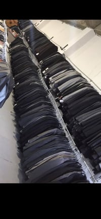 جاكيت اوروبي جديد • كمية كبيرة • مقاسات مشكل