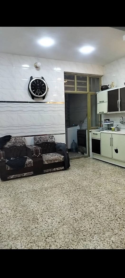 بيت للايجار
سلام عليكم بيت 100م .. للايجار بخضراء الدسيم .البيت جديد اجاره.250
***********
