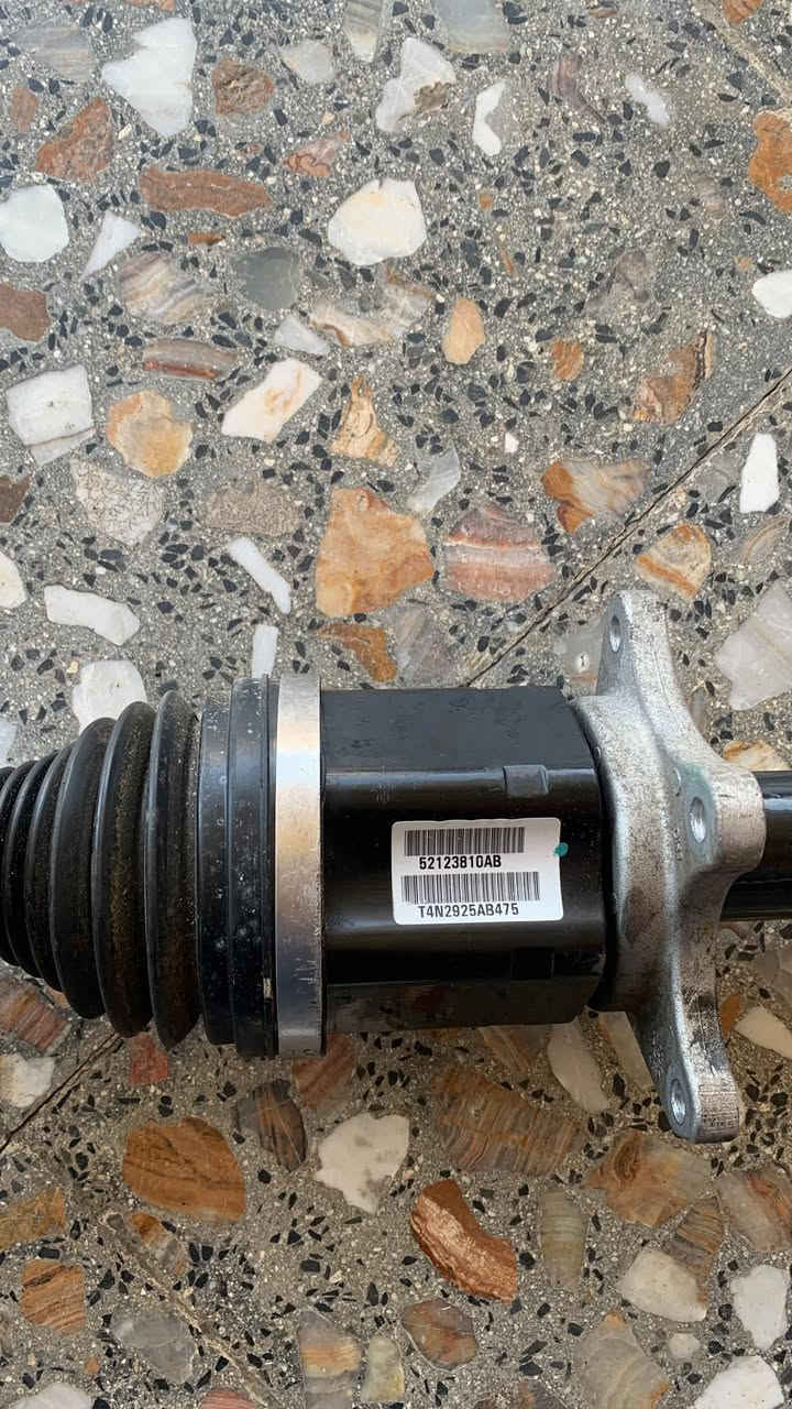 سلام عليكم 
للبيع زوج درايم شفت تفصيخ ايمن وايسر 
نوع السياره c200 2.4 نظافتهن 100‎%‎
مكاني النجف الاستفسار خاص


**إذا كنت صاحب هذا الإعلان وتريد حذفه لأي سبب، رجاءا أرسل رسالة إلى الدعم الفني**