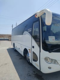 باص كينگ لونگ  للبيع مديل 2017 چوبلس 34 راكب  السعر 325  رقم الهاتف 07...