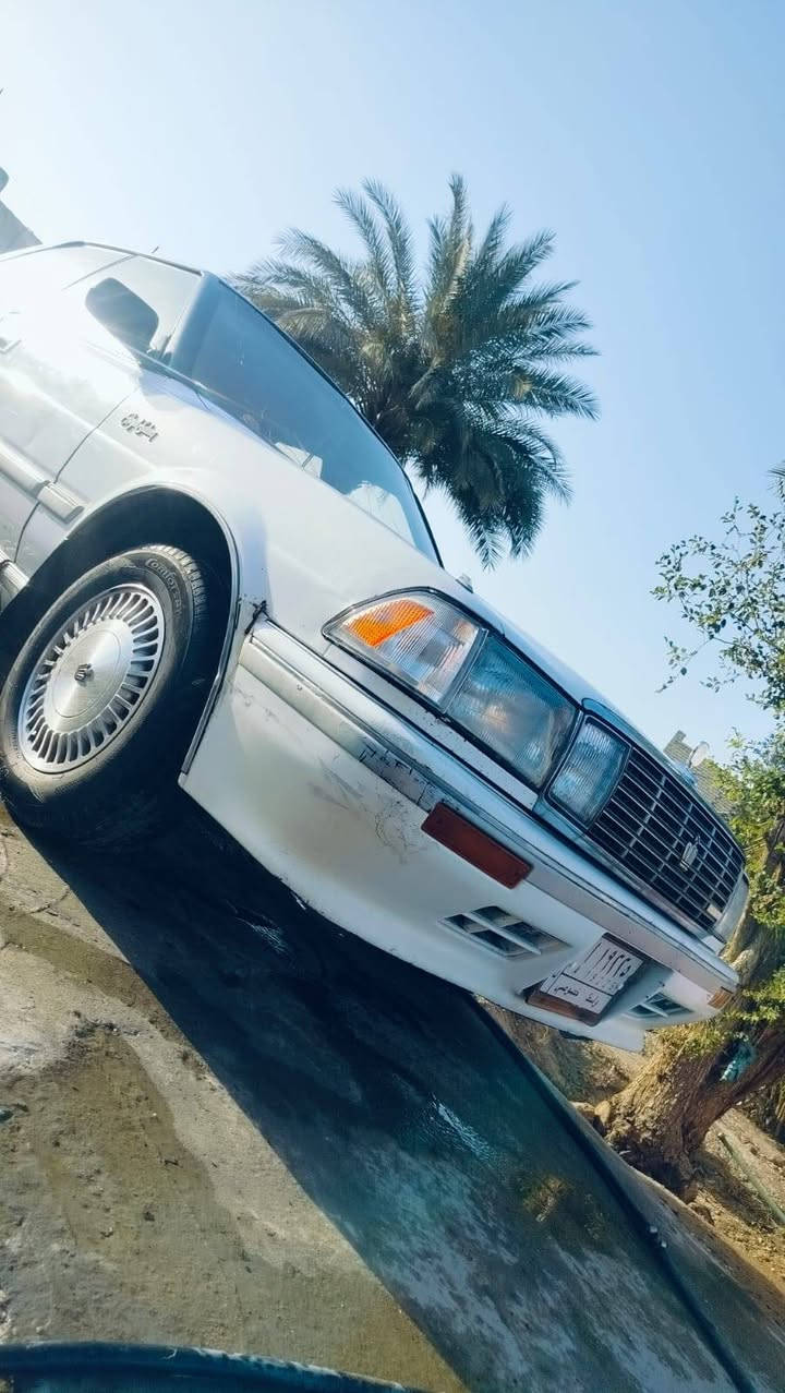 السلام عليكم هارتوب للبيع موديل ٩١
السياره كفاله
مكينه حلوه
تخم تاير 
داخل نضيف
تبريد ثلج
كهرباىيات كلها شغاله
سياره بسم جيراني 
مكانها صويره
ب ٤٥ قفل
***********
