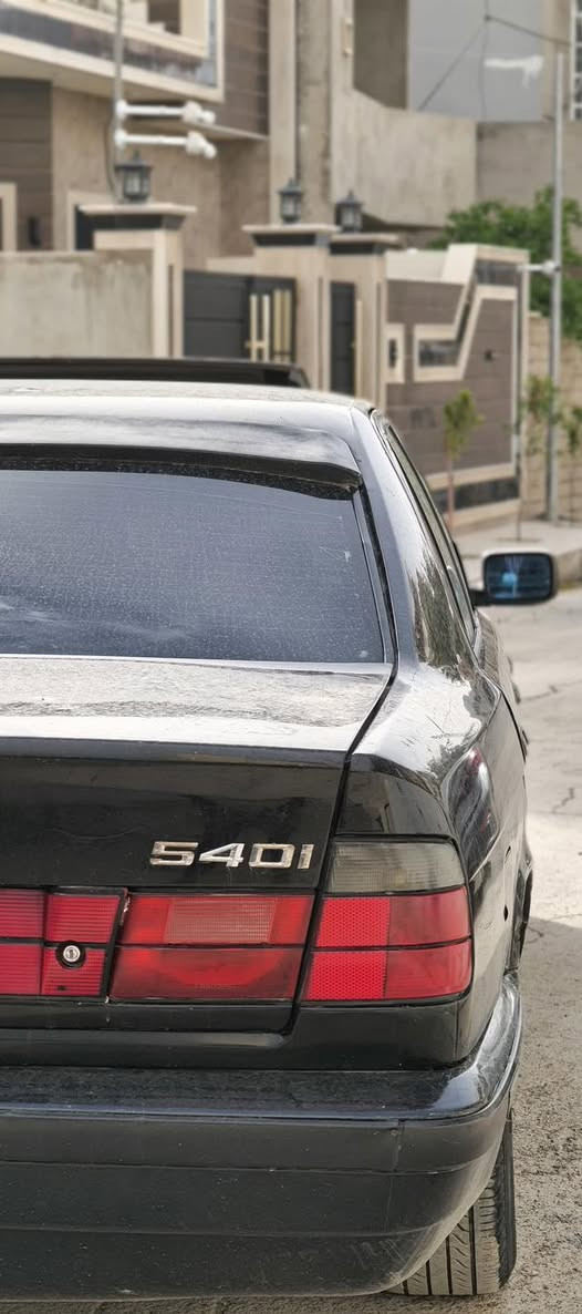 بي ام 530 اصل وفصل شرط تحويل  كير محرك شرط بيها تحريكه تشك الكاع بيها معدل نار سعر 50 بيها مجال مكاني موصل للاستفسار واتساب ***********
