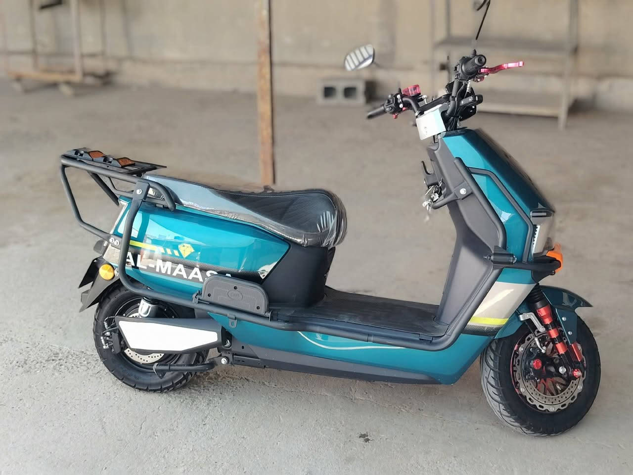 سلام عليكم
موطور للبيع 
سعر 700
بطاريات جدد عل فحص
عنوان الفلوجه حي العسكري

رقم الهاتف 
***********
