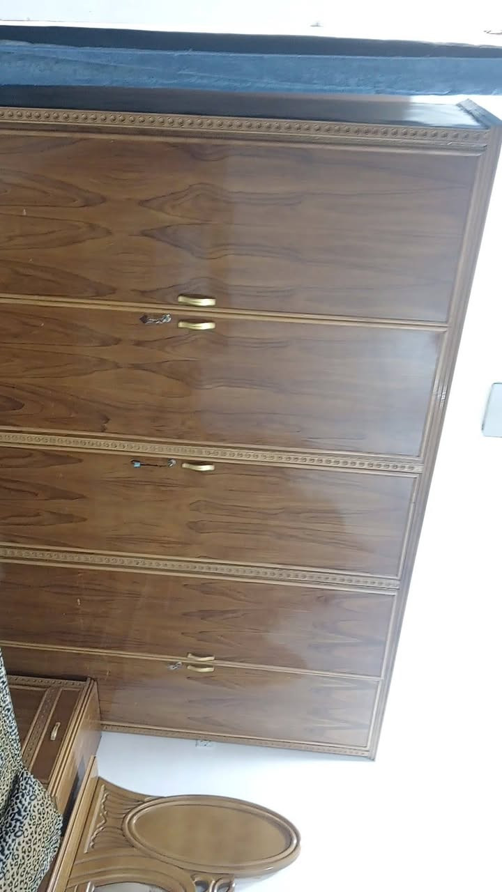 غرفة للبيع 800وبيهة مجال***********
