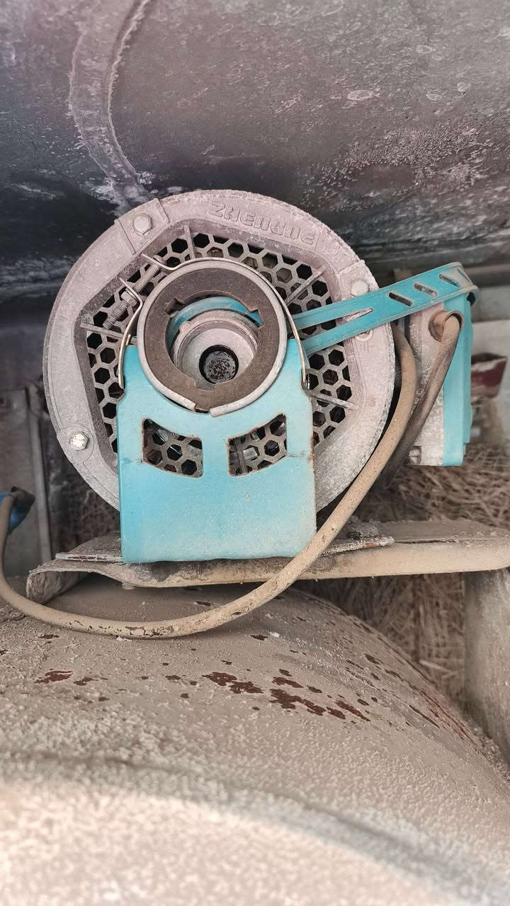 مبردة حجم وسط شغالة على الفحص ب٦٠ وبي مجال مكان زنجيل كفاءات السيدية


**إذا كنت صاحب هذا الإعلان وتريد حذفه لأي سبب، رجاءا أرسل رسالة إلى الدعم الفني**