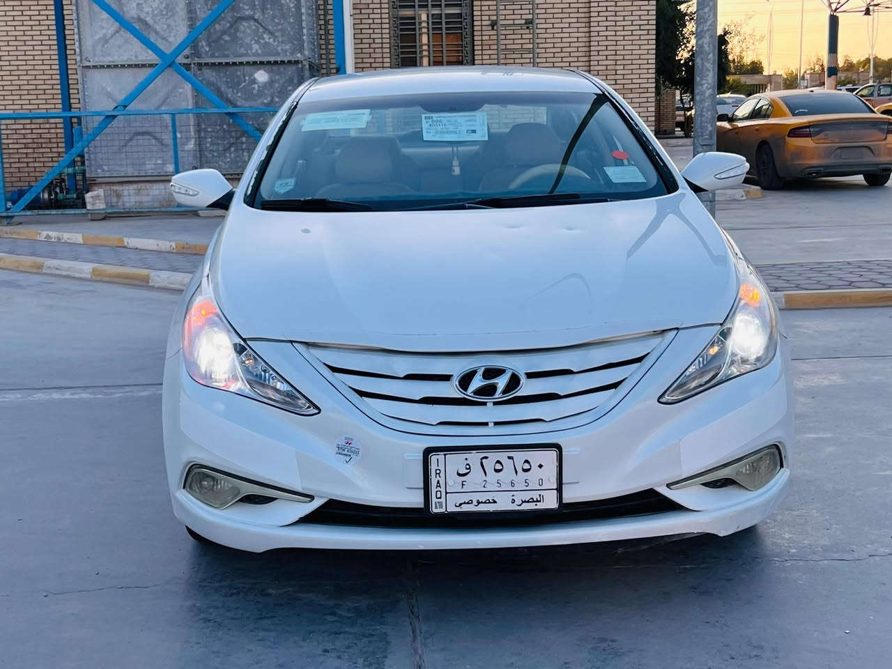 السلام عليكم
هونداي سوناتا 2011 خليجي محرك 2400 شرط ما مفتوح 
بيها صبغ باب خلفي واسفل الهلال تجميل شرط بدون ضربه باقي مكفوله من الضربه والتبديل والصبغ رقم بصره تحويل مباشر سنويه ل ٢٩ مشروع وطني كير ومحرك كفاله من الفتح والتبخير وتبريد وحداديه وكهربائيات وتخم تاير ودواخل كفاله وضع شركه السعر 115 سياره احلى من الصور العنوان ناصريه قرب كراج بغداد 
للإتصال{‎0788 570 7385}
