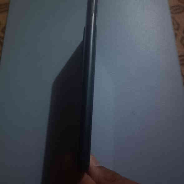 سلام عليكم جهاز للبيع A12جهاز مرتب وحلو ونضيف  السعر 250ويا تلث كفرات هديه ***********
