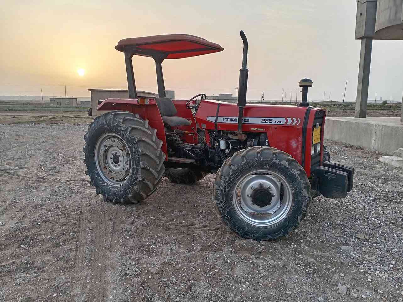 للبيع تركتر يراني موديل 2013  رقم سليمانيه السعر ١٠٧ وبية مجال تريد وكاله تريد تحويل المكان صلاح الدين الشرقاط ***********
