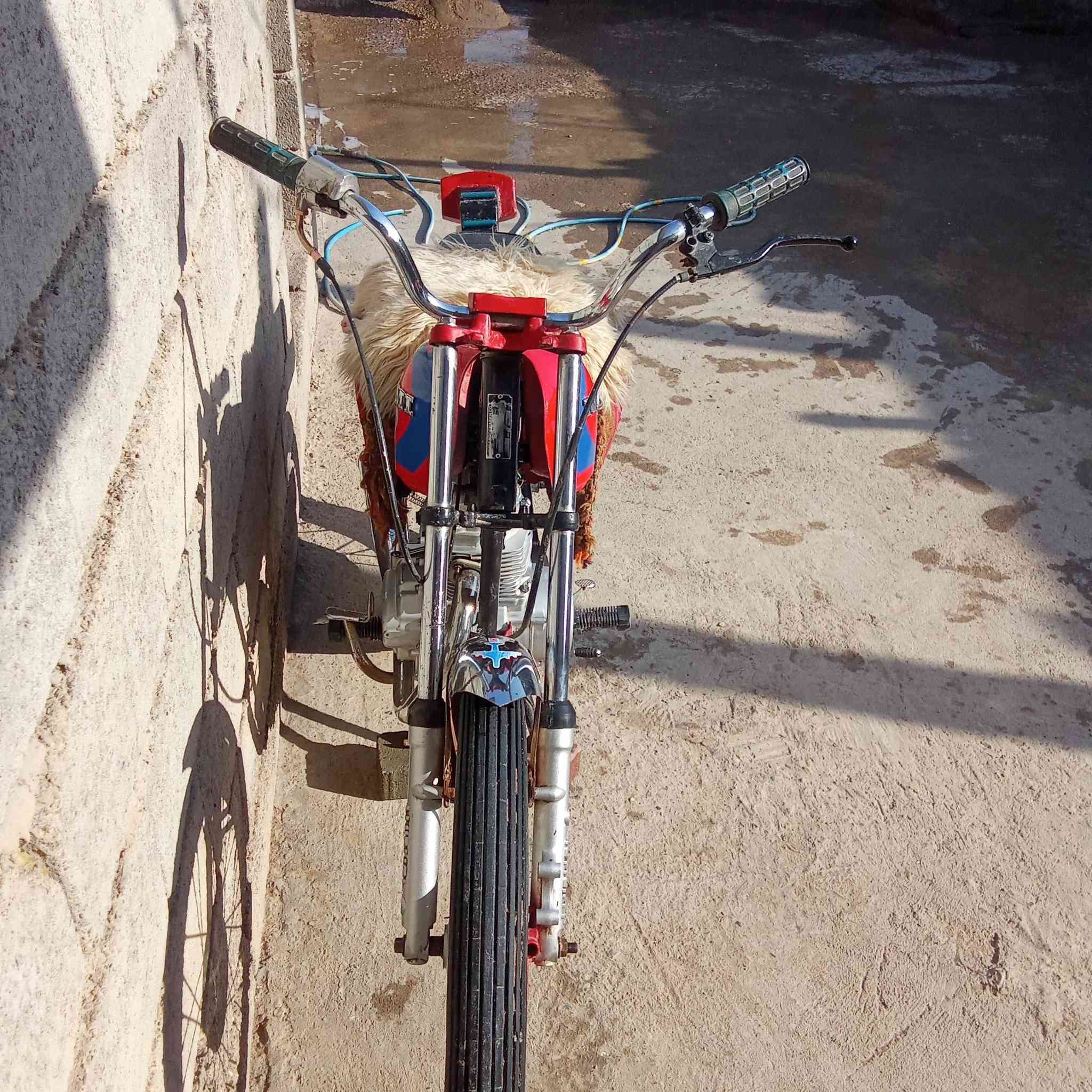 سلام عليكم درجة للبيع موديل 2023 او مراوس بتايكر كامل  الدراجة خير من الله السعر خاص او تصل ‏‪0783 899 3290‬‏ مكان ديالى الخالص
