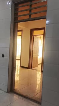 شقه جديدة غرفتين وصاله نفس الوقت مطبخ بلكون عل شارع مصعد 24 ساعه شغال ...