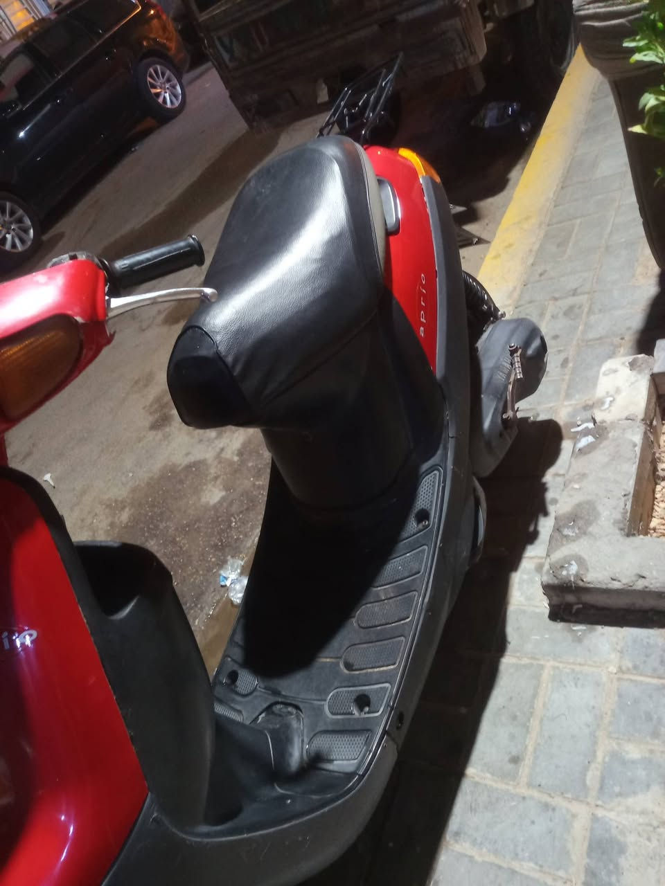 سلام عليكم بطه شاصي ملحوم لحيم قوي مكينه ناعمه كلش دراجه مثل ما موضحه بل صور واحله من صور كله شغاله من طول لطول مابيه نقص سلف هندر لايت بك لايت عداد بانزين اشاير من طول لطول شغاله السعر 180وبيه مجال شي بسيط كلش مكاني كربلاء قرب محطت قادسيه الرقم ***********
