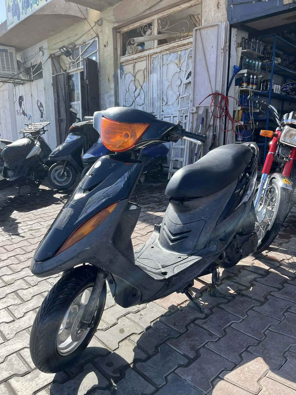 السلام عليكم دراجه ماكس عدله للبيع بلاديه 49كفاله دراجه خير من الله ختم واحد ملاح فول لكفرات نضافه ٧٥٪؜كهربائيات كله شغاله شلعه معدل خير من الله سلف هندر شغال مكان كوت داموك اي ستفسار على هذه لرقم ***********
